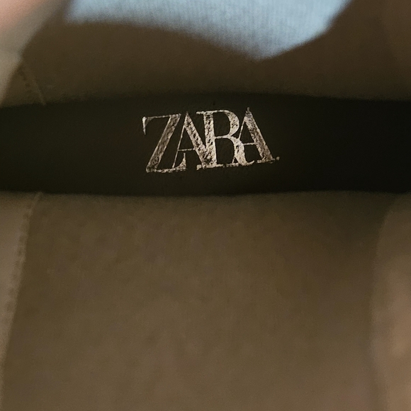 ZARA Leather Lug Sole Ankle Boots With elastic side panels. Tan. Size US 6.5 - Picture 3 of 16